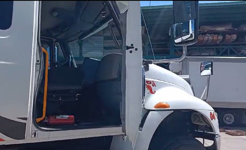 International 4400 2015