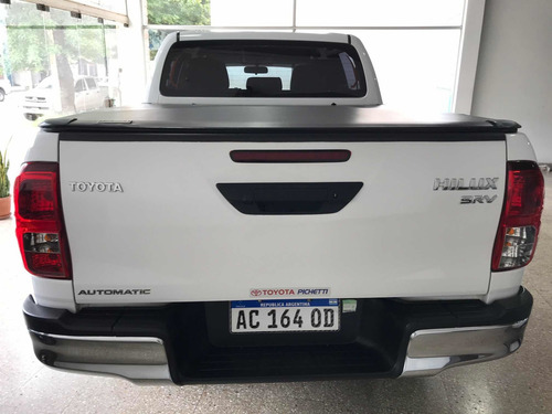 Imagen 5 de 12 de Toyota Hilux 2.8 Cd Srv 177cv 4x2 At 2018