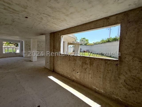 Casa En Venta En Guaracarima La Victoria 25-14133