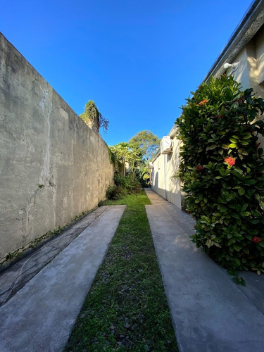 Imagen 8 de 28 de Se Vende Casa - Barrio Las Flores - Reconquista
