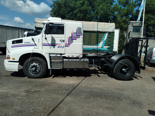 Volvo 410 Tractor En Muy Buen Estado.