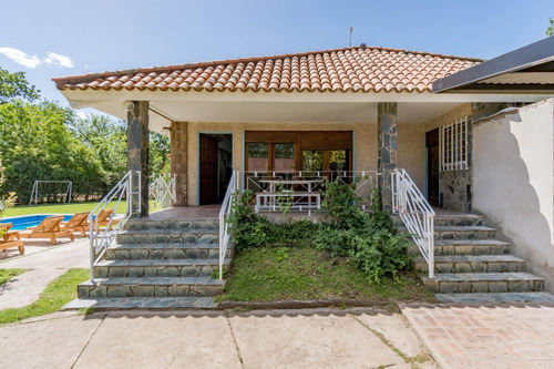 Imagen 16 de 26 de Casa De Campo, Fines De Semana, Semana, Mes. 8 Personas.