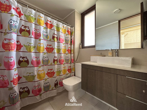 Expectacular Casa De 5 Dorm. En Lo Barnechea