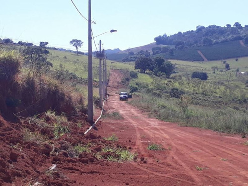 Bela Chácara Em Baependi Sul De Minas , Com 1000 M2 , Condomínio Recanto Da Flora - 239
