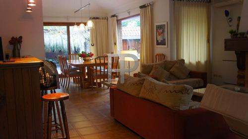 Imagen 3 de 15 de Casa En Venta Punta Ballena 3 Dormitorios, 1050 M2 Terreno