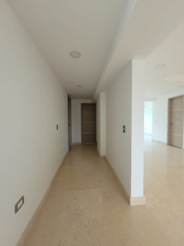Imagen 3 de 10 de Apto En Exclusivo Edificio De 8 Aptos A Estrenar