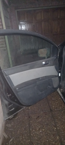 Imagen 6 de 22 de Nissan 2011 Acenta Xtronic Cvt