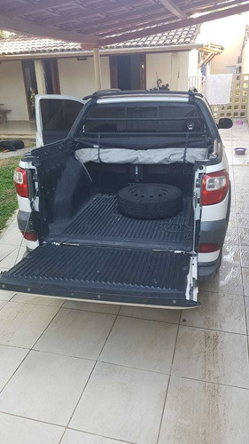 Fiat Strada 2015 1.6 16v Trekking Cab. Dupla Flex 3p