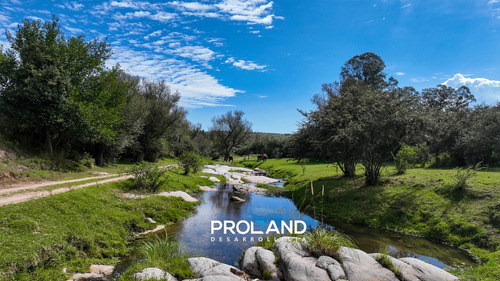 Lote Con Escritura - Club De Campo Los Tres Arroyos - La Falda - Córdoba