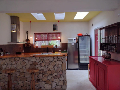 Casa En Venta - 4 Dormitorios 2 Baños - 950mts2 - Senderos Iii, Costa Esmeralda