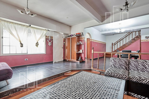 Casa Venta 4 Ambientes Moron Patio Cochera Balcon Jardin