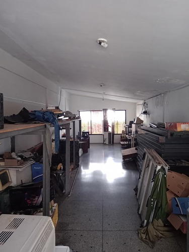 Imagen 3 de 10 de Fonde De Comercio Local Arrendado En La Avenida Bolivar Naguanagua