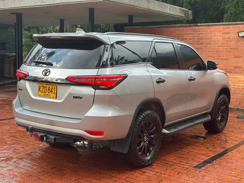 Toyota Fortuner Srv 2.4 Diésel 2022