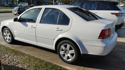 Imagen 11 de 17 de Volkswagen Bora 2013 2.0 Trendline 115cv