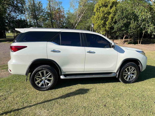 Toyota Sw4 2.8 Srx 177cv 4x4 7as At 2019