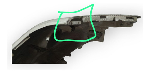Parachoque Dianteiro Chevrolet Spin 2013 2014 Com Detalhe Branco (Usado)