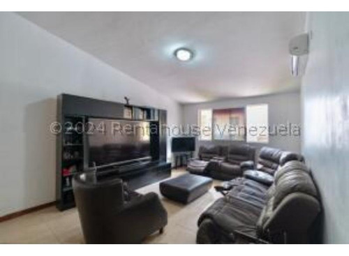 #24-29143 Increíble Casa Ubicada En Alto Hatillo