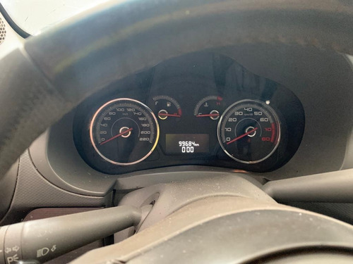 Imagen 11 de 16 de Fiat Grand Siena Essence 1.6 16v 2013 -chocado-