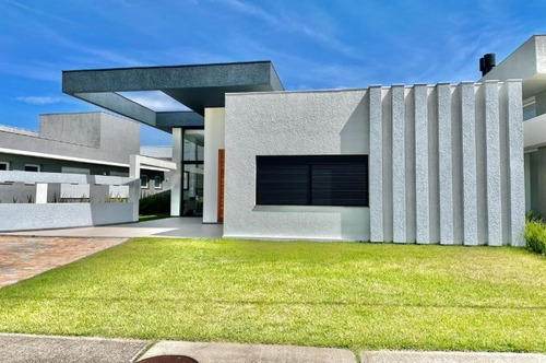 Imagem 2 de 23 de Casa À Venda Em Capão Da Canoa - Ca01210 - 68315875