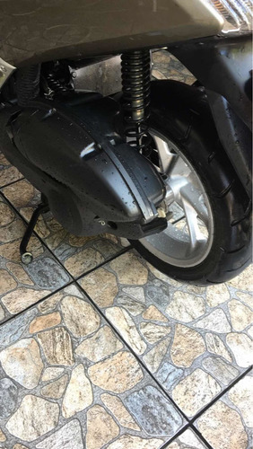 Imagem 7 de 8 de Yamaha N-max Bem Conservada Pouco Uso Baixa Quilometragem