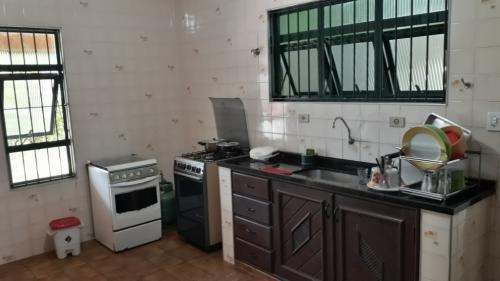 Casa Perto Da Praia Com Piscina, 3 Quartos Aceita Financiar!