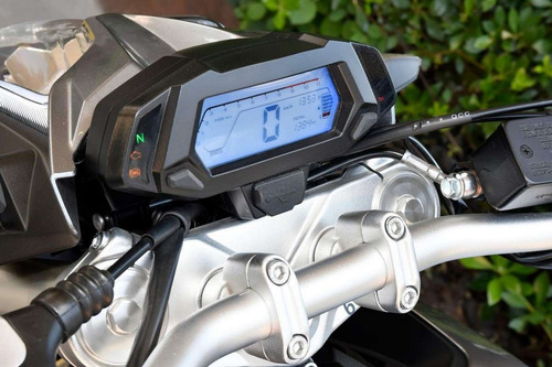 Imagen 22 de 25 de Voge 500 R Naked Bicilindrica Inyeccion Abs