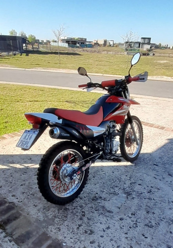 Imagen 5 de 6 de Corven Triax 150 Impecable 1.500 Km Casi Sin Uso