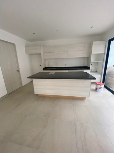 Imagen 5 de 14 de Casa En Venta En Juriquilla Nueva