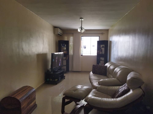 Imagen 2 de 13 de José Colmenares Vende | Apartamento Amoblado En Res. Viejo Rincón (lema-931)