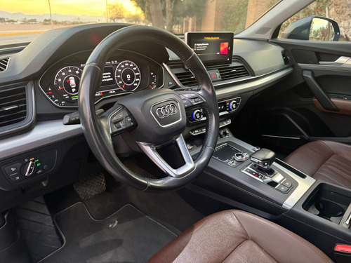 Audi Q5 2.0 L T Elite Dsg
