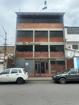 Edificio en alquiler