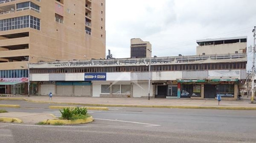 Imagen 1 de 8 de Local Comercial A Pie De Calle En El Paseo Colon