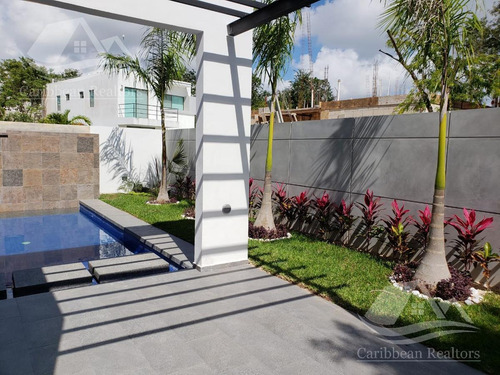 Imagen 1 de 18 de Casa En Venta En Lagos Del Sol Cancun N-abt1249