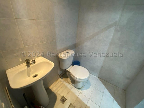 Ag. Vende Hermoso Apartamento Ubicado En Urb. Las Mesetas De Santa Rosa De Lima.