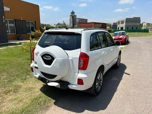 Imagen 2 de 15 de Chery Tiggo 3 1.6 4x2 Luxury L/17 2018