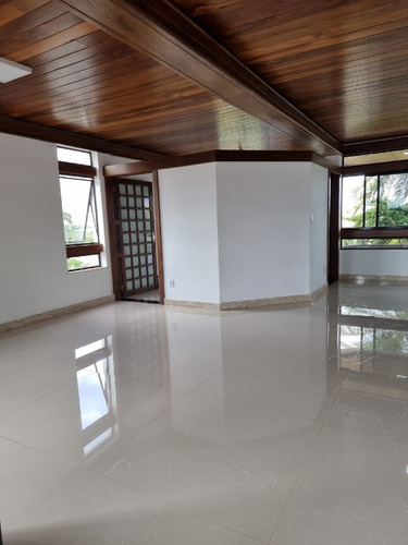 Imagem 21 de 29 de Casa À Venda, 5 Quartos, 3 Suítes, 4 Vagas, Piatã - Salvador/ba - 1608