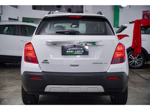 Chevrolet Tracker 1.8 MPFI LTZ 4X2 16V FLEX 4P AUTOMÁTICO