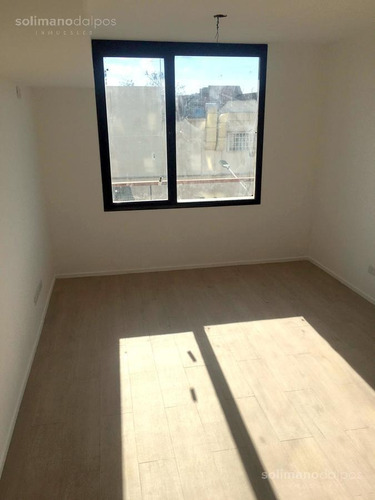 Imagen 13 de 24 de Departamento 2 Amb Con Balcon - La Lucila