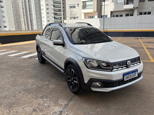 Volkswagen Saveiro 1.6 16v Cross Cab. Dupla Total Flex 2p 5 marchas