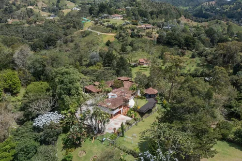 Casa En Arriendo En El Retiro. Cod A11651