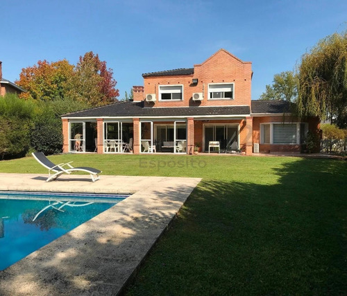 Venta Casa En - Abril Club De Campo -