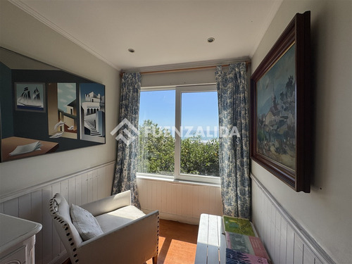 Oportunidad! Vista Al Mar, Excelente Ubicación, 2 Casas.