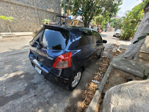 Imagen 4 de 15 de Toyota Yaris Automatico