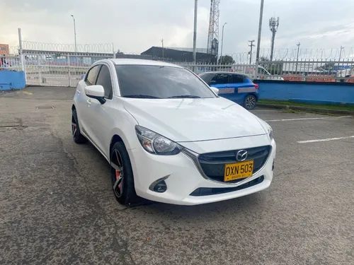 Mazda 2 1.5 Touring Mt