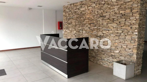 Oficina En Venta, Moreno