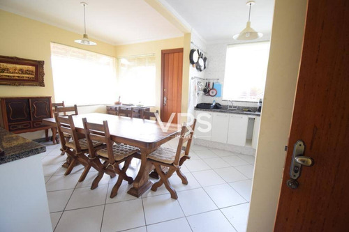 Casa Com 4 Dormitórios À Venda, 200 M² Por R$ 920.000,00 - Jardim Cascata - Teresópolis/rj - Ca0347
