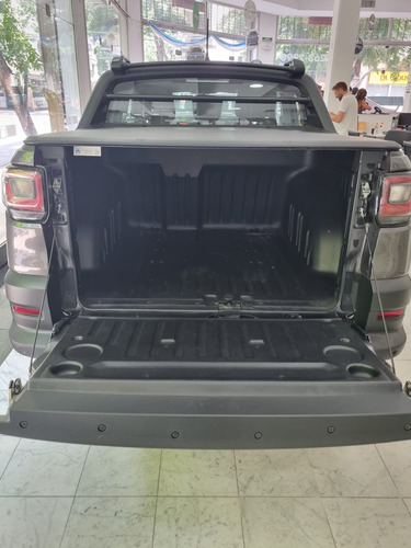Fiat Strada 1.4 8v Freedom Cd