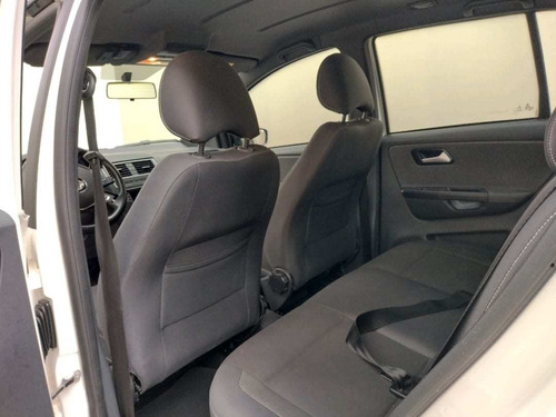 Imagem 13 de 14 de Volkswagen Fox Run 1.6 8v Flex