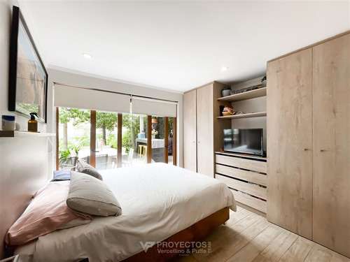 Casa En Venta De 5 Dorm. En Lo Barnechea