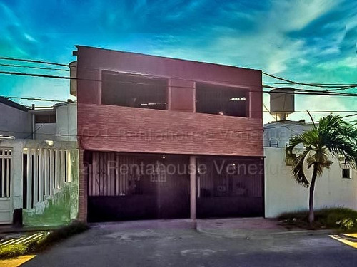 Imagen 1 de 10 de Casa Duplex En Venta Ubicada En La Puerta Maraven